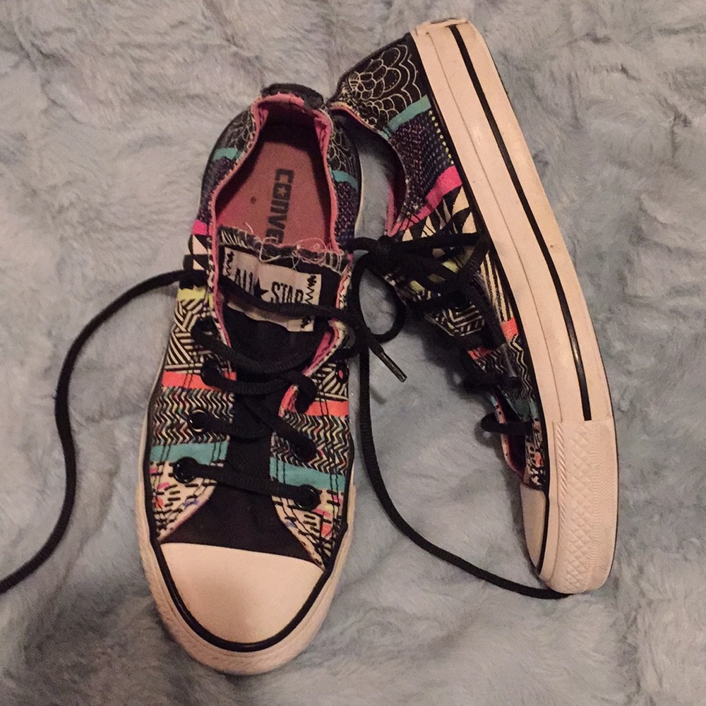 SALE😂Converse Sneakers